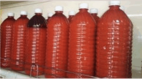 100% huile rouge naturelle ( extraite des palmiers sauvages)